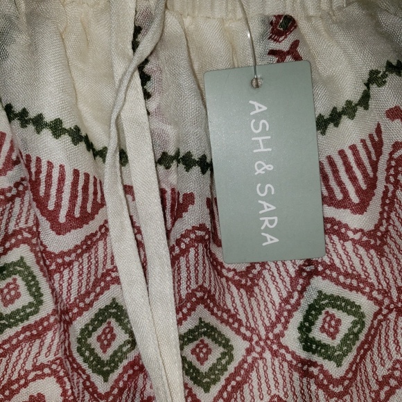 Border Print Maxi Dress - Picture 5 of 6